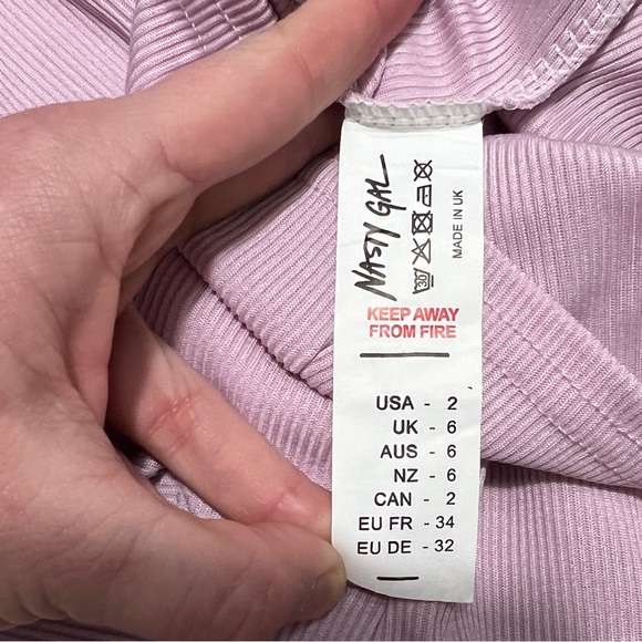 SOLD- NWT Nasty Gal Lilac Fine Ribbed Turtleneck Size 2 - Picture 5 of 6